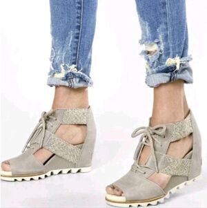 Sorel Joanie Leather Wedge Lace Up Sandal Size 8.5 Kettle Grey NL2821-005 GUC